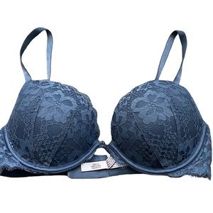 Victoria’s Secret Dream Angels Push Up Lace Bra (36C or Large)